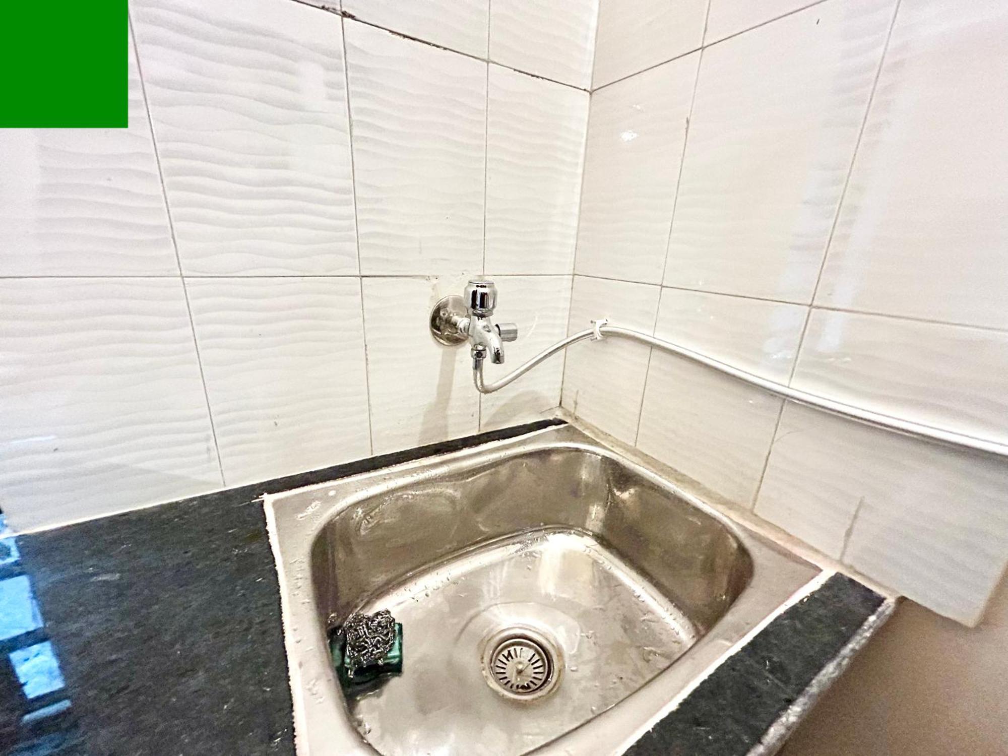 Cozy 2Bhk Apt Near Ruby Hospital & Em Bypass Kolkata Exterior photo