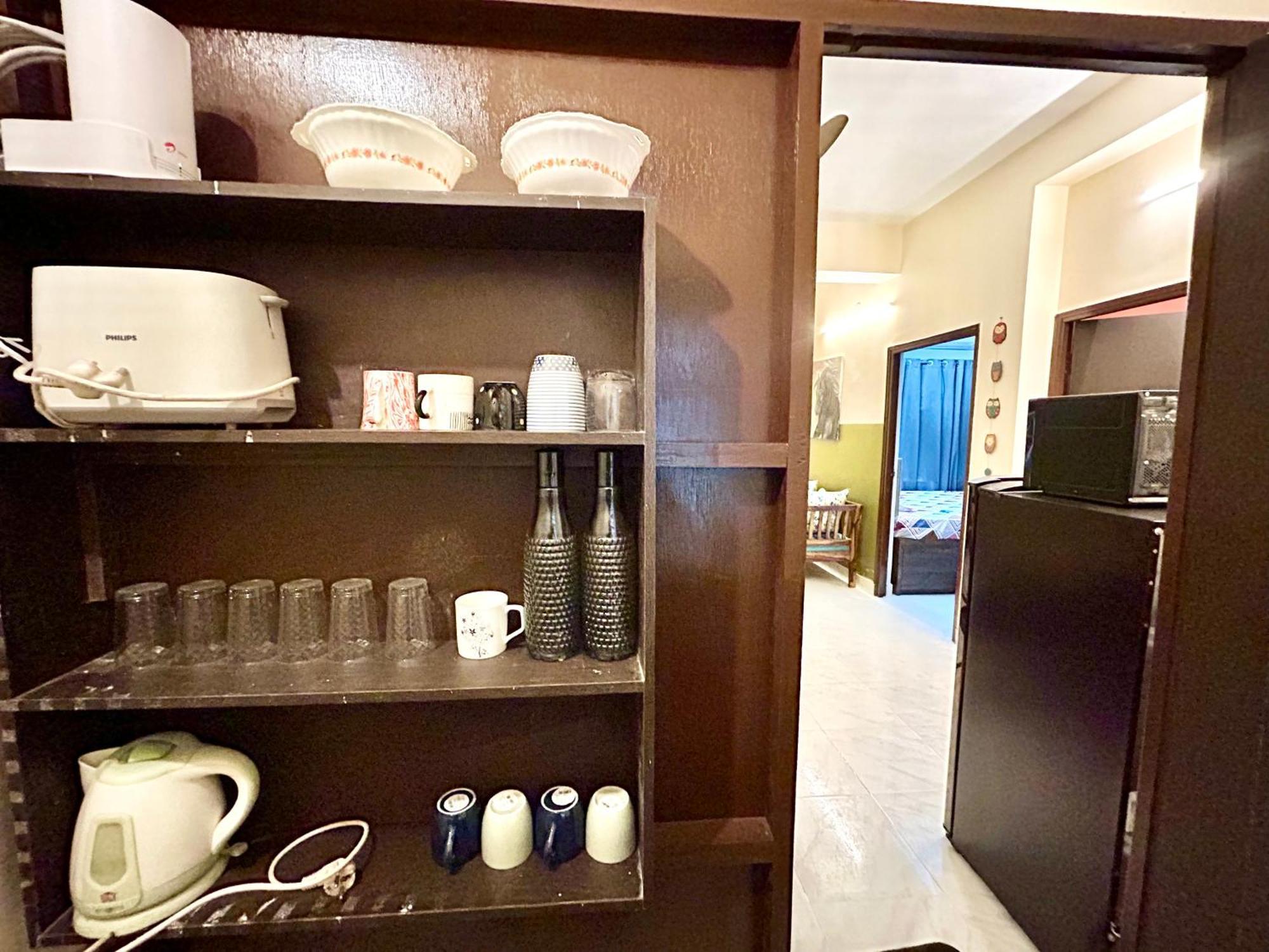 Cozy 2Bhk Apt Near Ruby Hospital & Em Bypass Kolkata Exterior photo